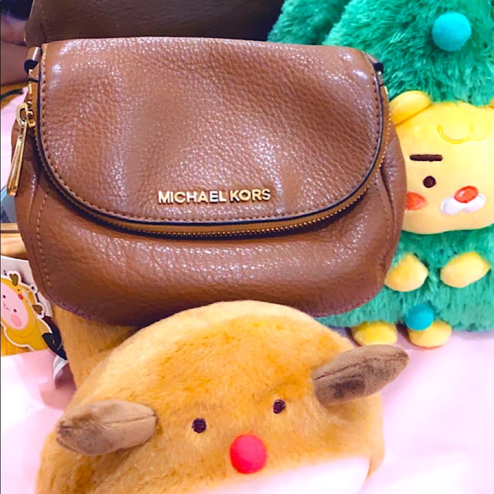 Michael Kors Mini Crossbody